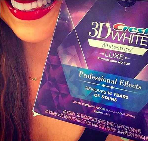 Гребень 3D белые зубы Whitestrips Luxe профессиональный эффект 1 коробка 20 Чехлы Гигиена полости рта Отбеливание зубов полоски