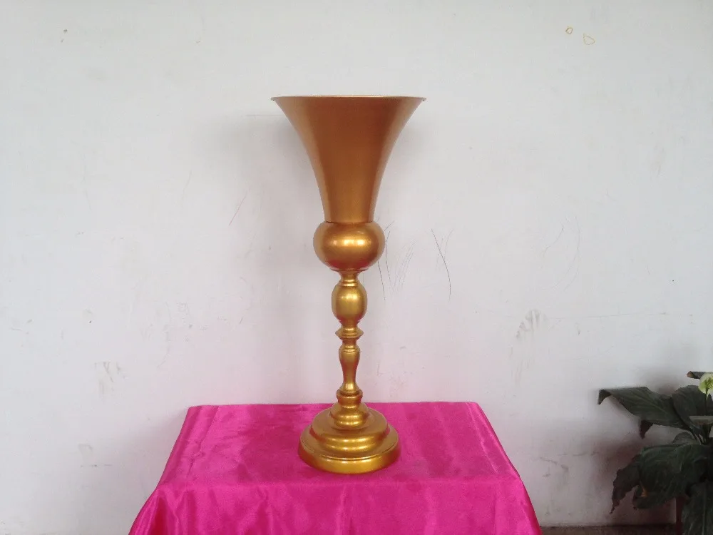 

10pcs Luxury Wedding Gold Metal Table Stand,Banquet Flower Vase,Wedding Props,Party Table Centerpiece Height of 62cm