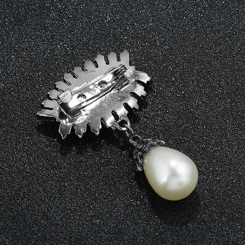 Rhinestone Devil's Eye Enamel Brooches Imitating Pearl Simulates Pear Angel Stitch for Female Male pins Collar Accessories | Украшения