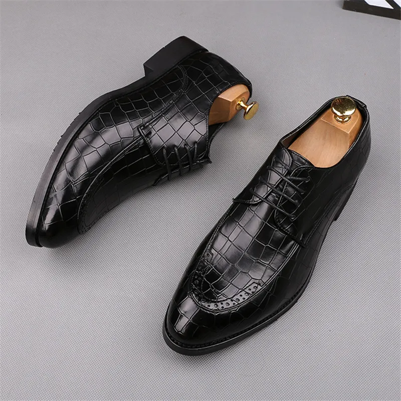Туфли мужские с острым носком крокодиловый принт на шнуровке Классические