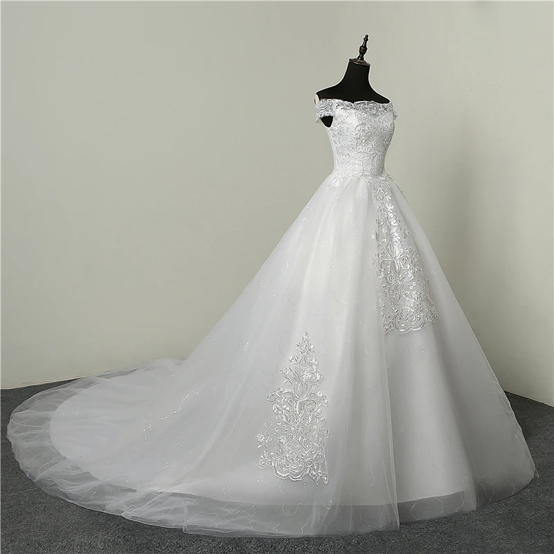 Недорогое кружевное свадебное платье с аппликацией недорогое со шлейфом милое