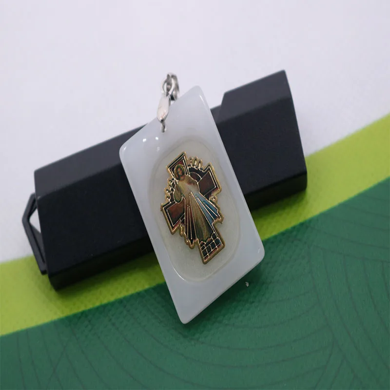 50 шт. медаль на ювелирные изделия с иконами Иисуса из христианской милосердии.