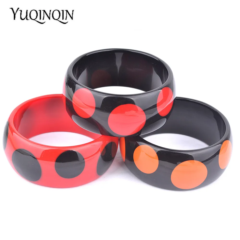 

Vintage Acrylic Cuff Fashion Bracelet Bangles for Women 2018 Statement Wide Spot Resin Simple Bracelet Party Charm Gifts Jewelry