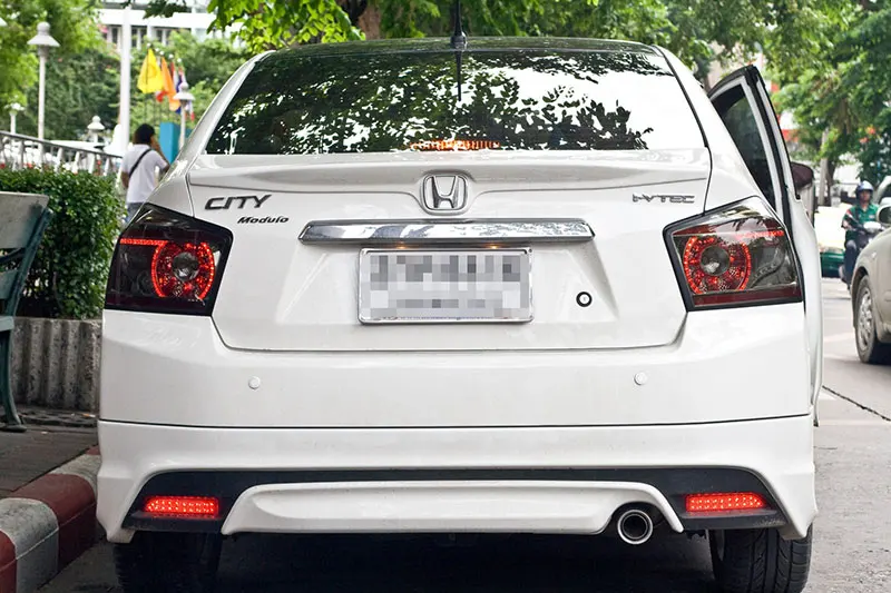 Светодиодный сзади свет для Honda City 2008 до 2011 и 2012 по год СВЕТОДИОДНЫЙ Фонарь Ясно Черно дым Цвет
