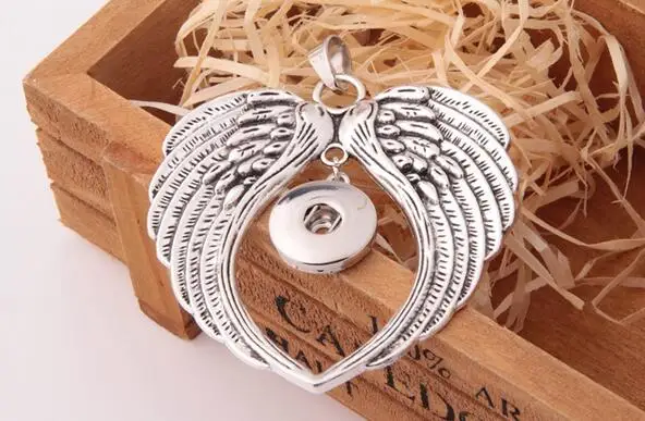 DIY щелкает ювелирных изделий Для женщин Угол крыла Форма со стразами щелкает кнопку кулон Цепочки и ожерелья Fit 18 мм оснастки кнопку Цепочки и ожерелья