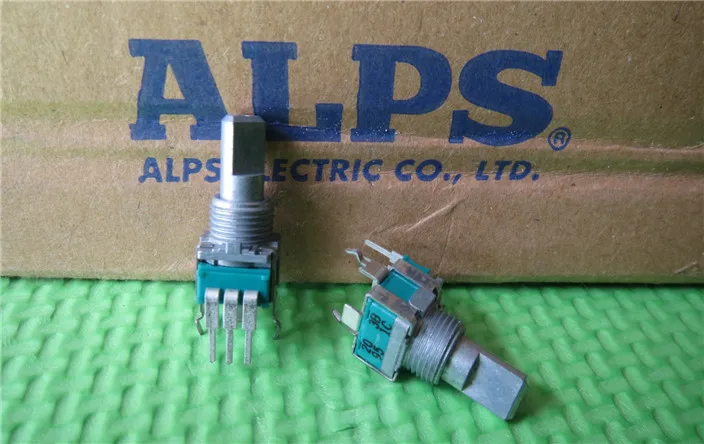 

[VK] B20K Japan ALPS 09 vertical single volume potentiometer handle length 15MM new spot switch