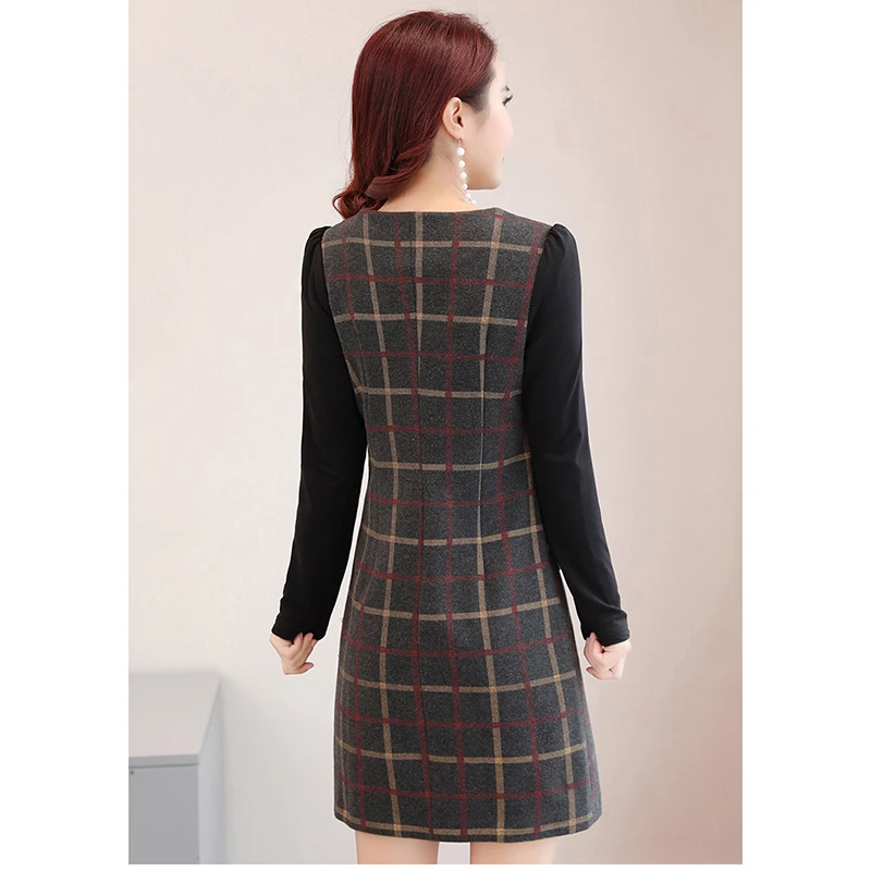Зимнее женское платье новое модное клетчатое плотное шерстяное облегающее