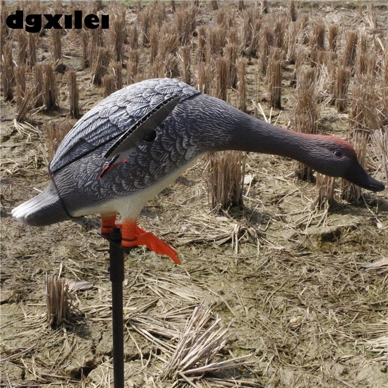 

2018 Outdoor Hunt Duck Remote Control 6V Hunting Decoy Plastic GADWALL Duck Garden Ornaments With Magnet Spinning Wings