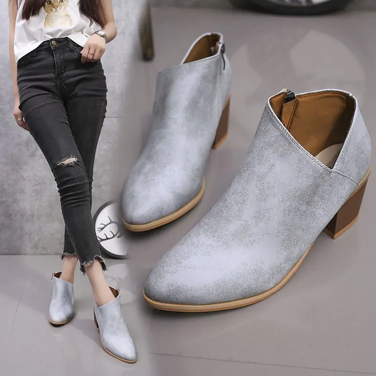 Женские ботильоны из ПУ кожи с острым носком на средней платформе | Обувь