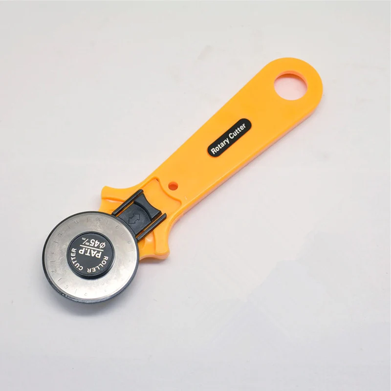

Rotary Cutter 28mm 45mm Circular Cut Blade Patchwork Roller Wheel Round Knife Fabric Leather Craft Cutter DIY Sewing Accessories