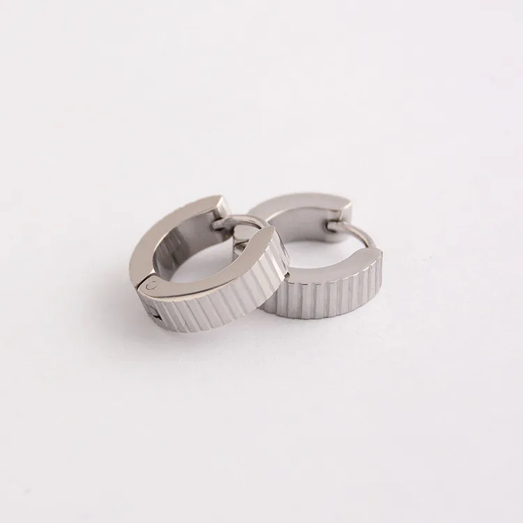 Модные маленькие серьги-кольца для мужчин и женщин черные синие титановые