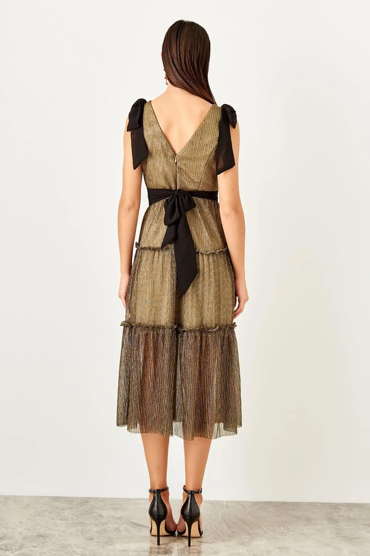 Trendyol Золотое блестящее платье TPRSS19UZ0093|Женские платья| |