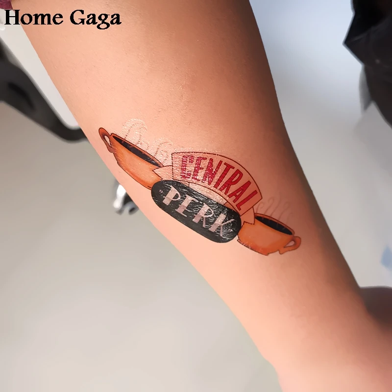 Homegaga, 2 шт., друзья, ТВ-шоу, certral perk, временное боди-арт, Переводные татуировки на плечо, мужские наклейки для макияжа, вечерние, косплей, D1513