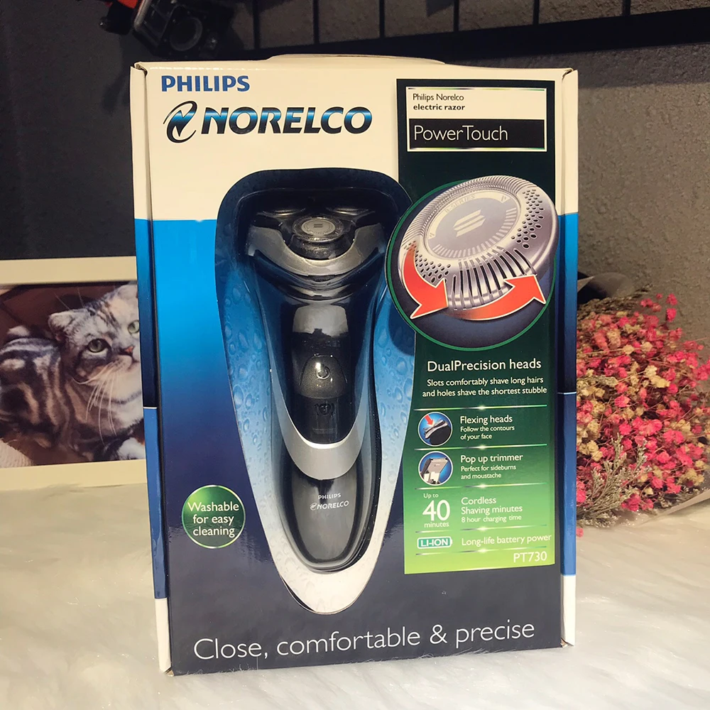 

Philips Norelco Wet and Dry Rechargeable Electric Razor AT880/44 with DualPrecision Heads Support LED indication 100-240V