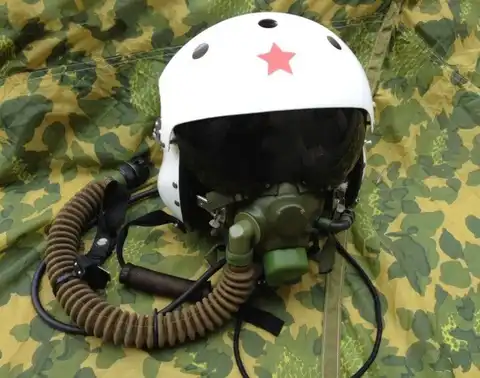 Избыточный воинский пилот-истребитель ВВС Китая YM-6/-9, кислородная маска
