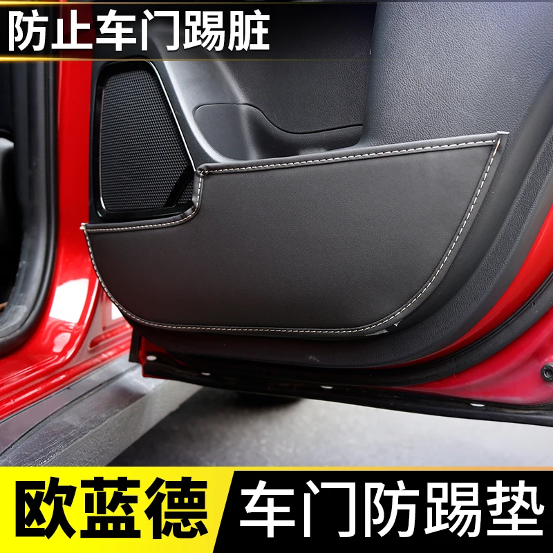 Автомобильный коврик из микрофибры и кожи противоударный для Mitsubishi Outlander 2016-2018