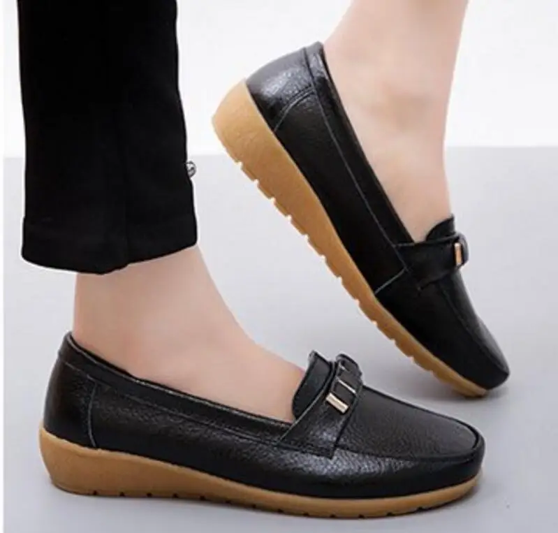 Женские офисные туфли лодочки женские на низком массивном каблуке Повседневная