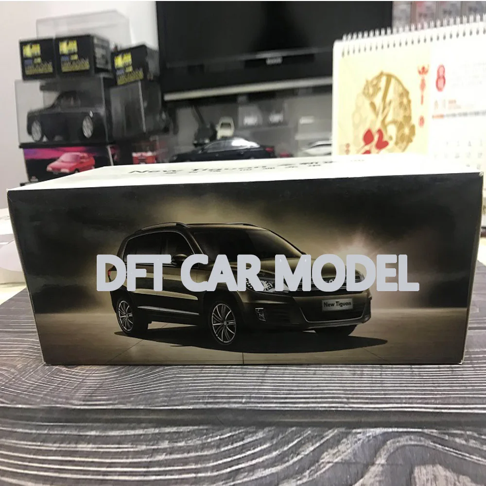 Литой 1:18 игрушечный спортивный автомобиль модель TIGUAN 2013 детских игрушечных автомобилей оригинальные авторизованные подлинные детские игрушки