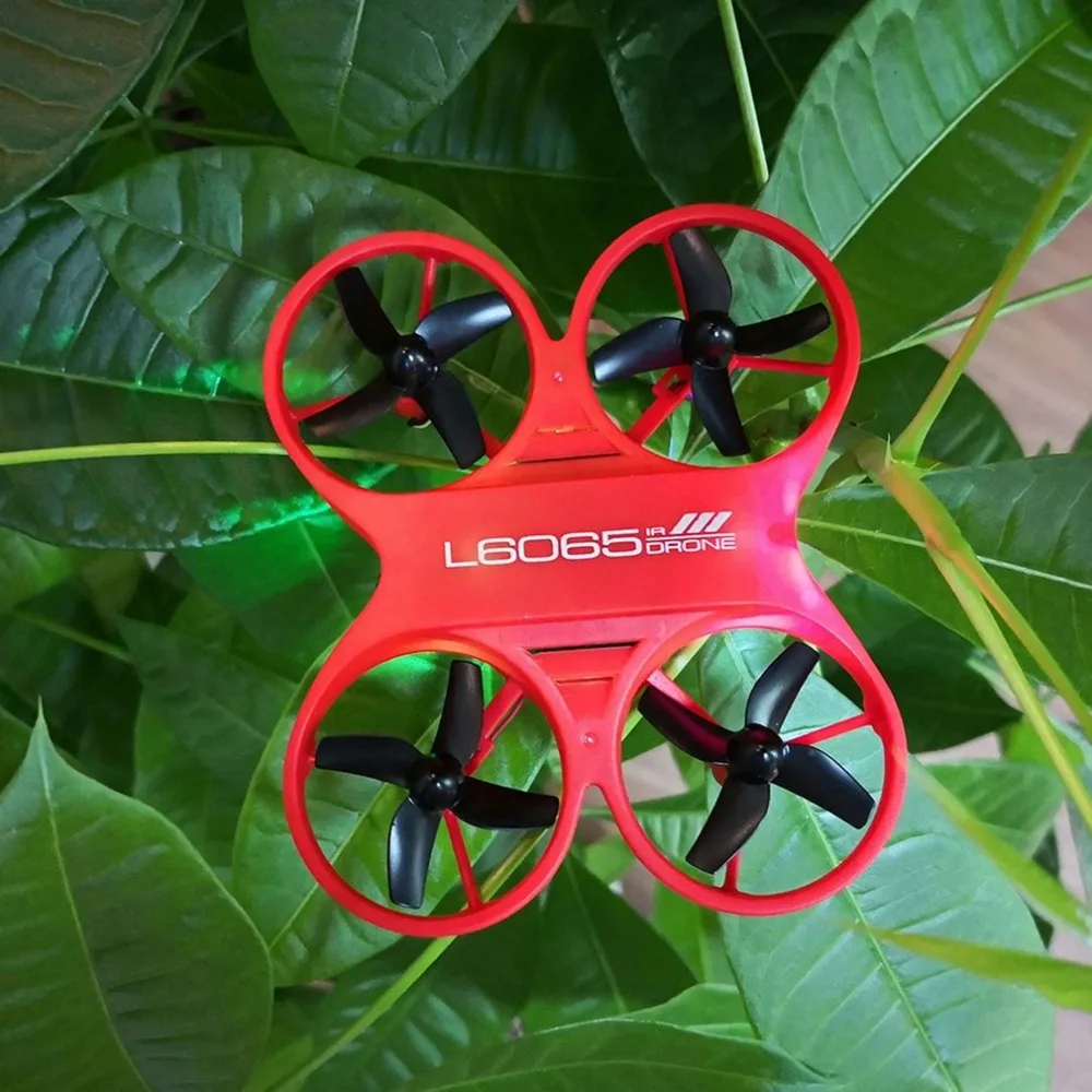 L6065 Мини RC Квадрокоптер Инфракрасный контроль светодиодный Дрон 2 4 ГГц самолет с