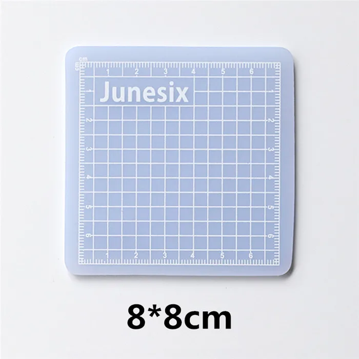 8cm-8cm Multi-Size Translucent PVC Cutting Mat Patchwork Cut Pad Rubber Carving Art Manual Tool Double-sided Self-healing Cutter Board - Цвет: 8cm-8cm