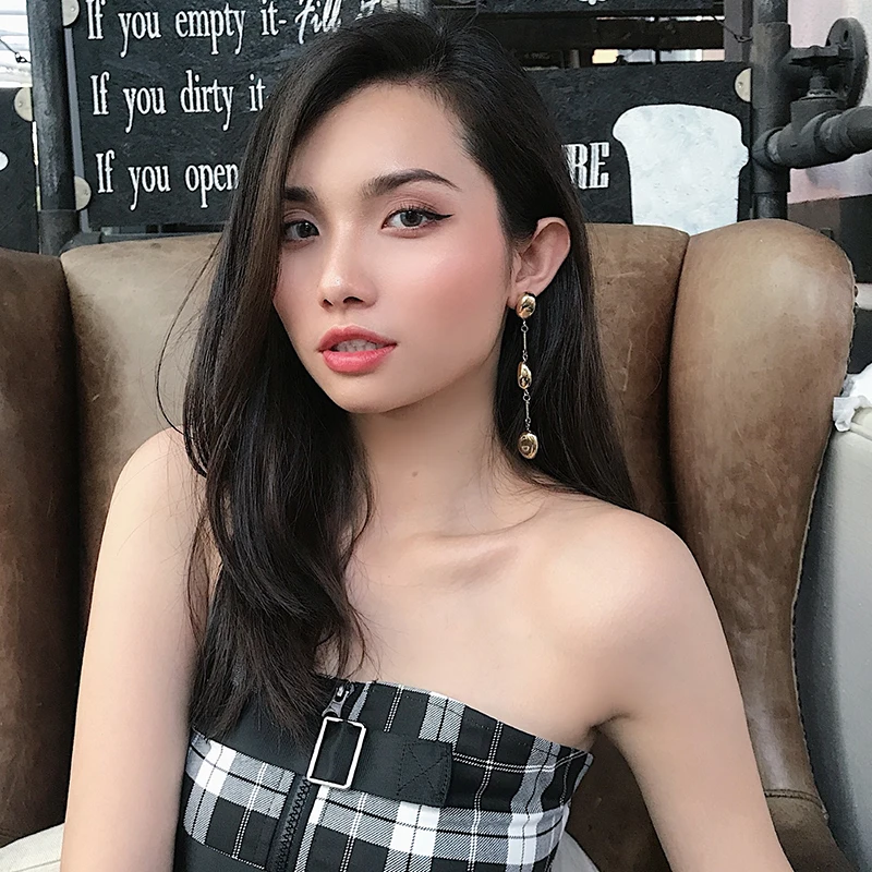 HUANZHI 2019 New Design Silver Korean Elegant Asymmetry Gold Metal Ball Long Drop Type Earrings for Women Party Gifts | Украшения и