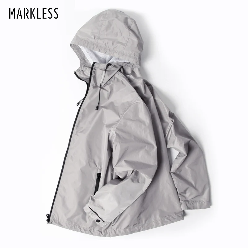 Мужская спортивная куртка с капюшоном Markless серебристо серая водонепроницаемая