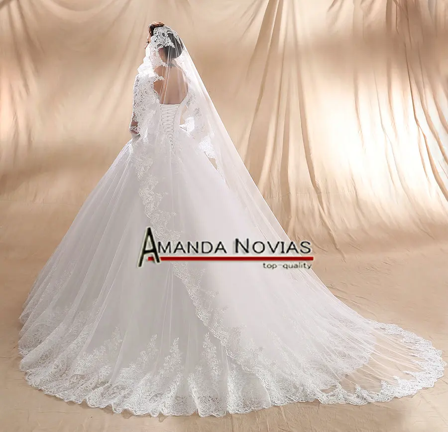 Свадебное платье с длинным рукавом Amanda Novias кружевное бальное аппликацией 2019|ball
