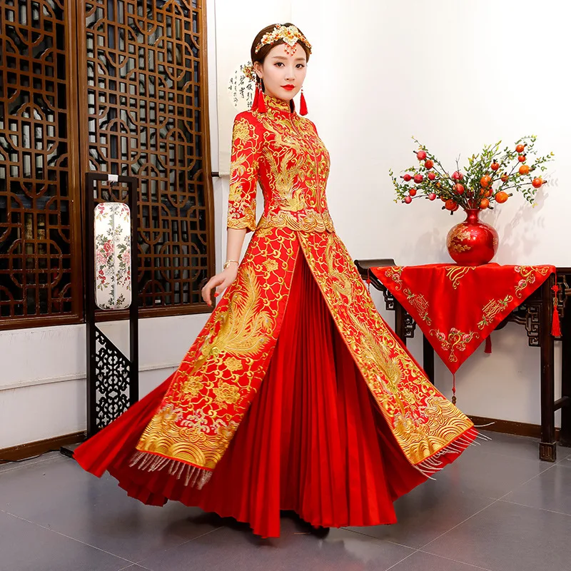 

Traditional Chinese Gown Bride 2017 New Wedding Cheongsam Women Phoenix Embroidery Dress Modern Qipao Red Oriental Dresses