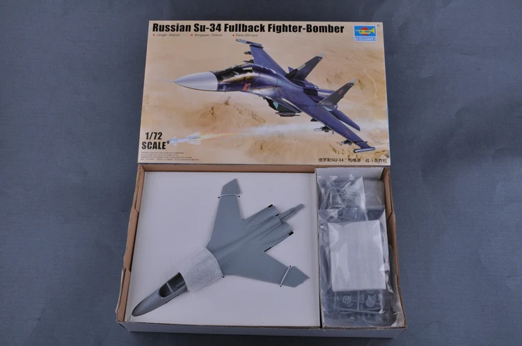 Труба 01652 1:72 российский совет 34 &quotduckbill&quot модель бойца бомбера в сборе|assembly model|model