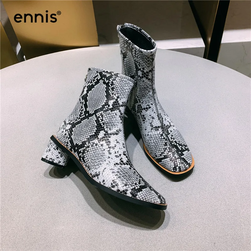 ENNIS/; Модные ботильоны; женские ботинки из натуральной кожи; обувь с круглым носком; ботинки из мягкой кожи; женские осенние повседневные ботинки; A951