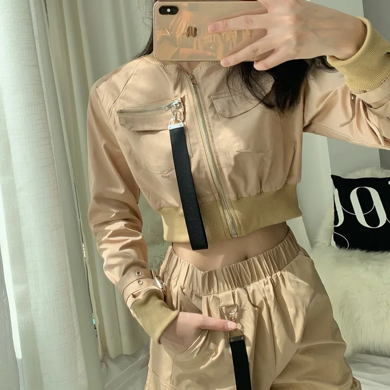 Комплект из двух предметов женский короткий топ и брюки карго комплект куртка