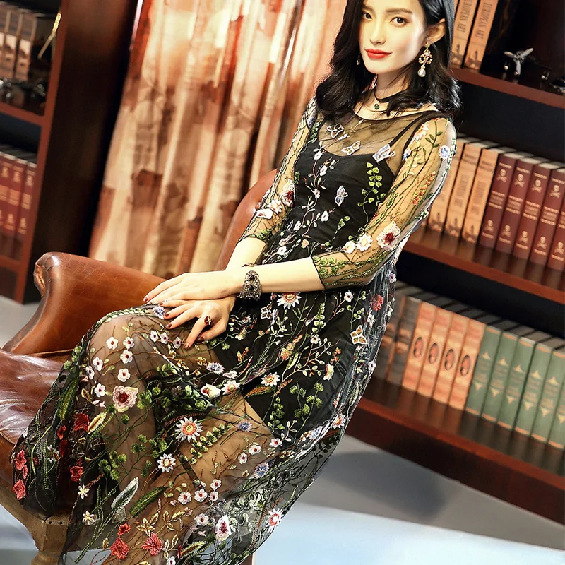 Подиумные платья 2016 Великолепная Половина рукава прозрачное Сетчатое вышитое