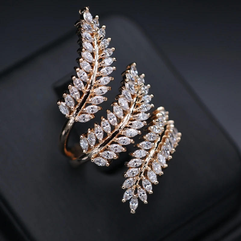 Женские открытые кольца на палец роскошные с блестящими фианитами регулируемые