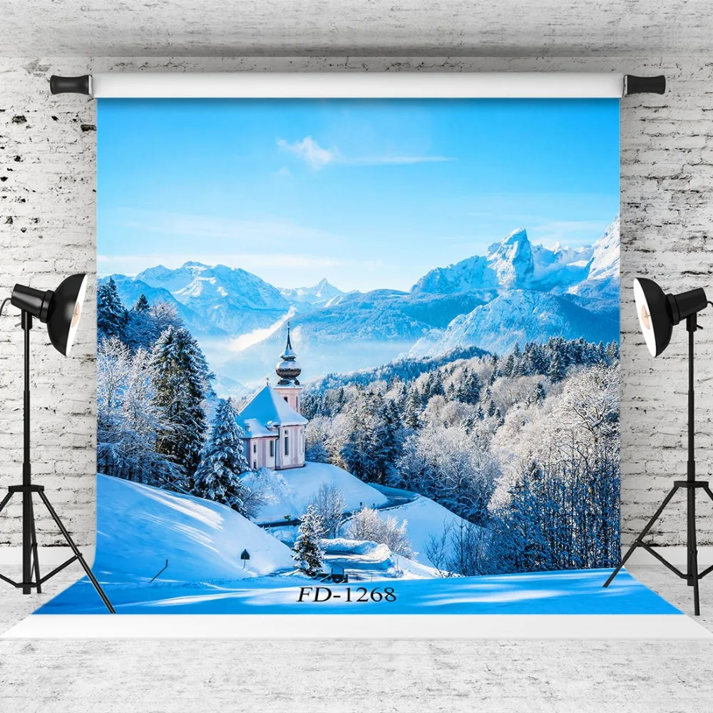 Фон для фотосъемки с изображением заснеженного замка и гор детской фотобудки