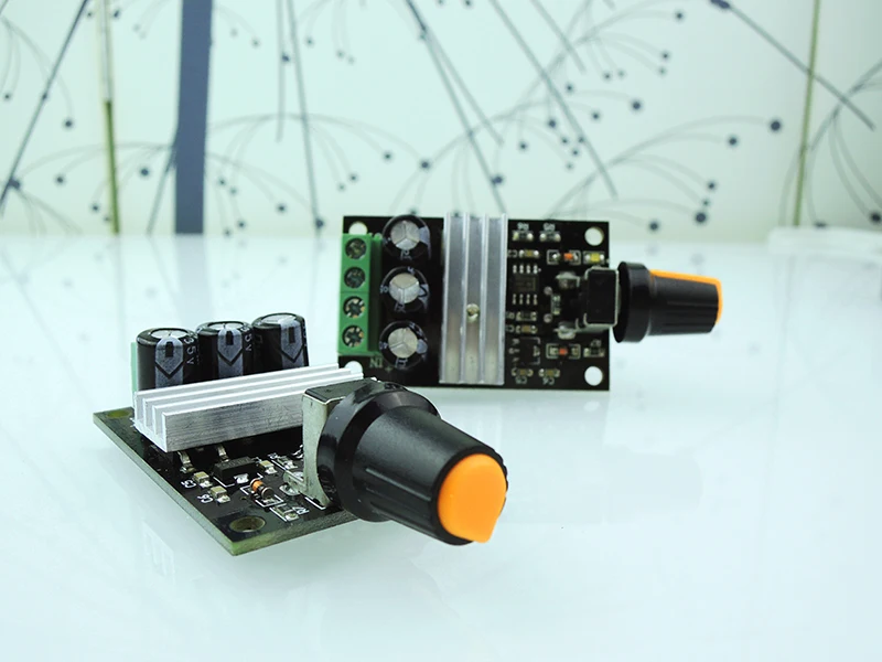 Фото 1 шт. PWM DC 6 в 12 В 24 28 3A регулятор скорости двигателя новый контроллер переключателя 1 шт. PWM DC 6 в 12 В 24 28 3A регулятор скорости двигателя новый контроллер переключателя