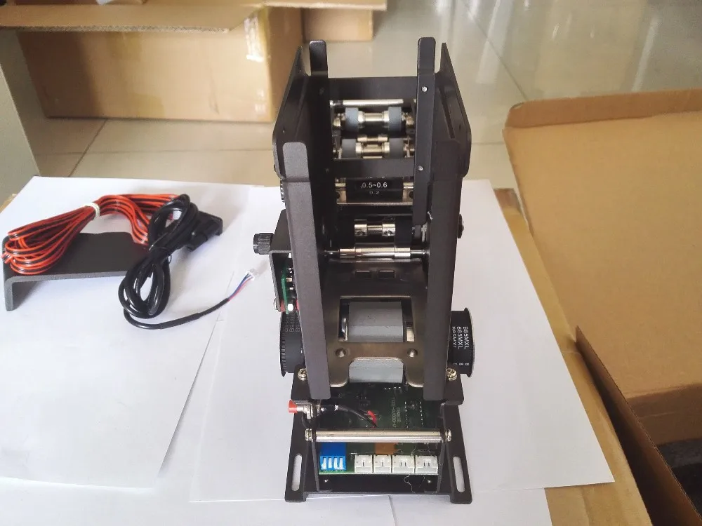 RS-232/ttl интерфейс автоматический диспенсер для карт/Электронный диспенсер для карт, IC/RFID диспенсер для пластиковых карт