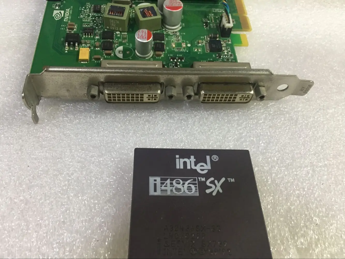 Leadtek NVIDIA Quadro FX380 256MB профессиональная карта медицинская видеокарта двойной DVI низкая мощность дисплей карта