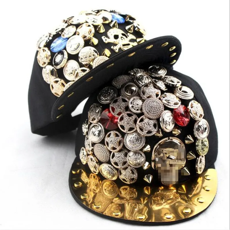 

Кепка с заклепками для мальчиков 3-8 лет