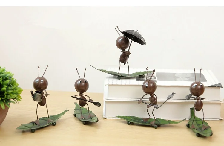

1piece lovely ant Figurine 1set cute animals Home office Decoration Miniatures christmas Gift car decor birthday gift