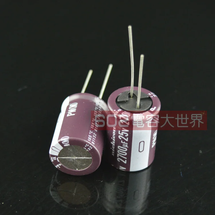 

2020 hot sale 20PCS/50PCS Japan Nichicon electrolytic capacitor 25v2700uf 2700uf 25v PM 18*25 high frequency Free shipping