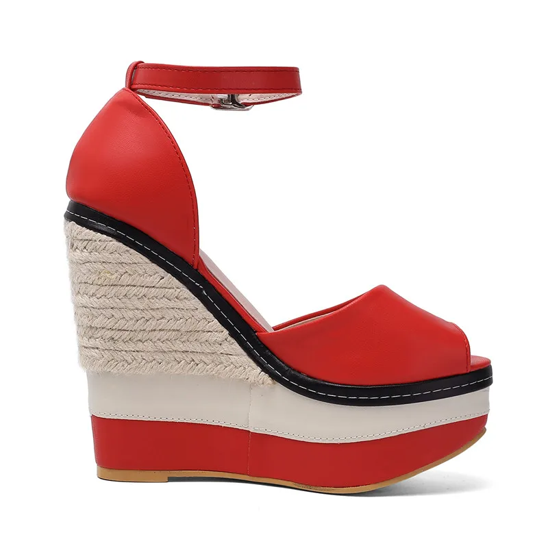 Женские босоножки на танкетке Asumer разноцветные сандалии с открытым носком