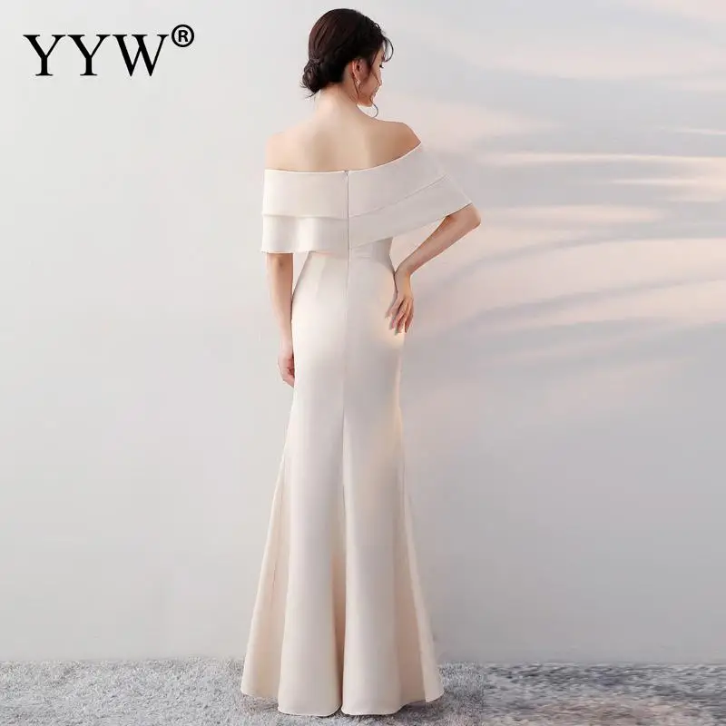 Женское вечернее платье длинное с оборками открытыми плечами и Боковым Разрезом