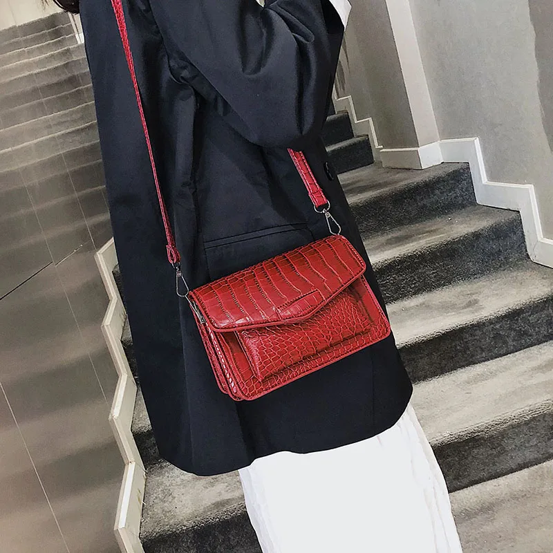 Модные Роскошные дамские сумки 2019 сумка-конверт через плечо с застежкой красные