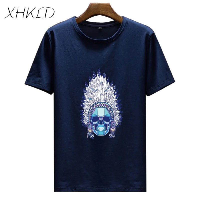 Белая мужская летняя футболка с принтом черепа крутая коротким рукавом и круглым