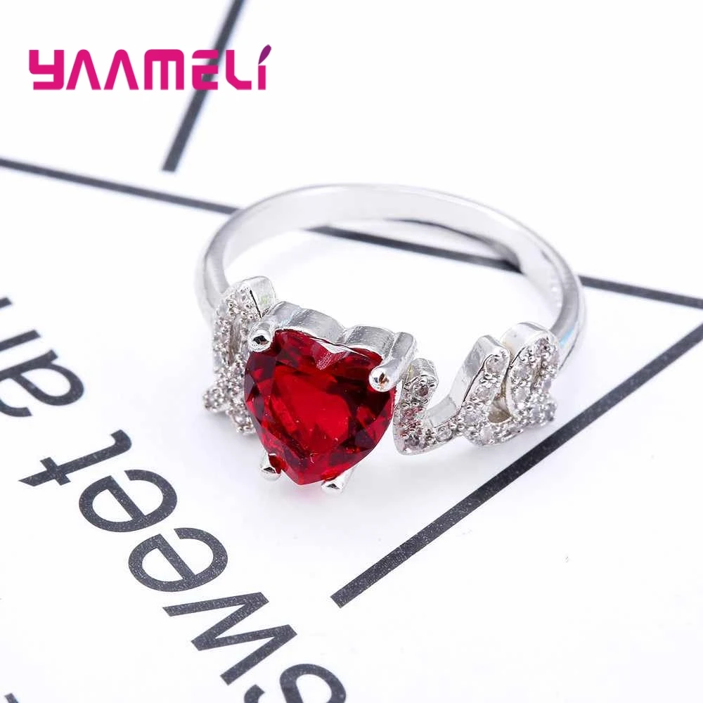 Женское кольцо из серебра 925 пробы с фианитом | Украшения и аксессуары