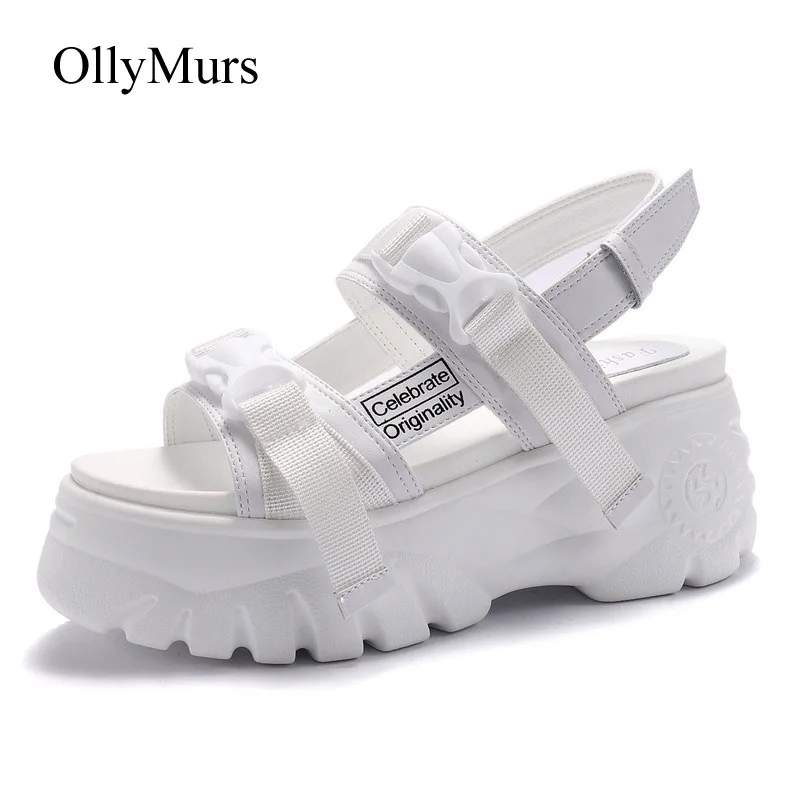 Повседневная обувь женские белые сандалии на платформе женская с пряжкой