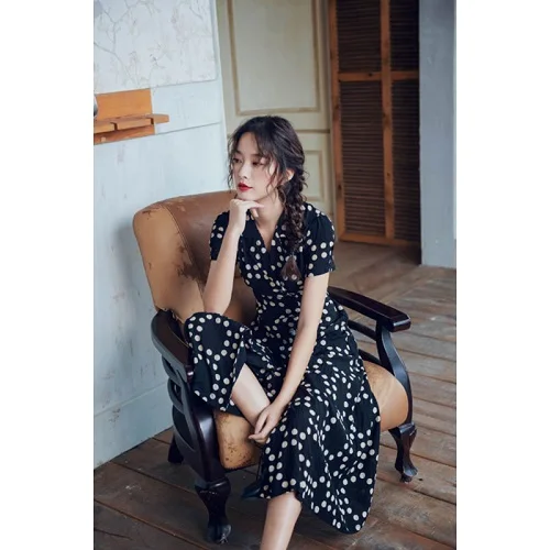 black Liva girl Платье-рубашка с v-образным вырезом и завязками в горошек Женские винтажные летние платья с рукавами-крылышками и пуговицами - Цвет: black