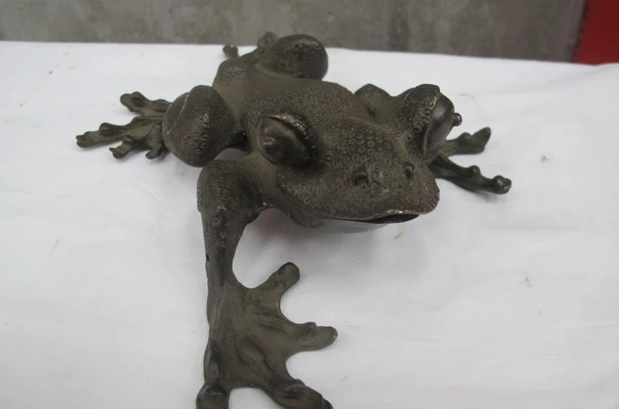 Китайский народный классический старый бронзовый медный резной лягушка статуя |