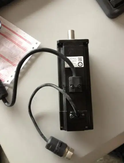 

Servo motor SGMAH-02A1A-SM21 , Use one , 80 % appearance new , 3 months warranty , fastly shipping