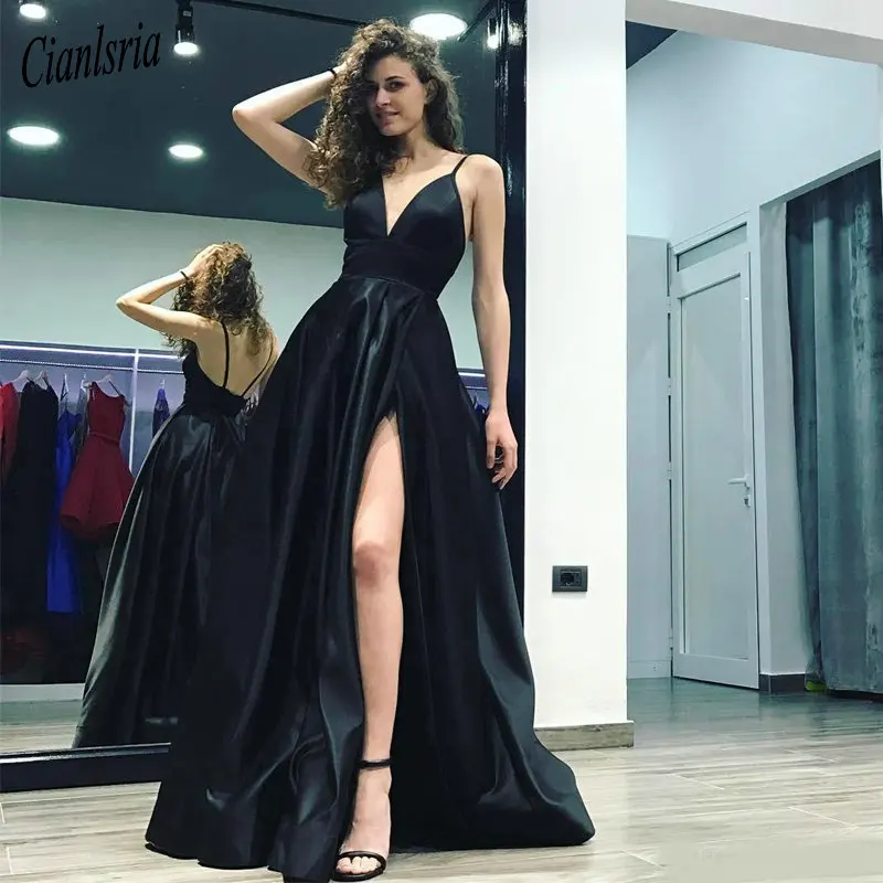 

2020 Black Deep V-Neck A-Line Evening Gowns Spaghetti Straps High Slits Long Backless Court Train Satin Formal Evening Dresses